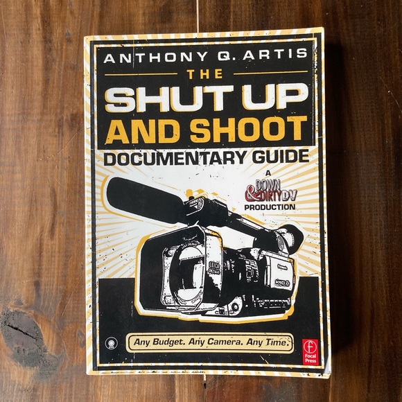 The Shut up & Shoot Documentary Guide by Anthony Q Artis. Great Paperback! - Picture 1 of 16